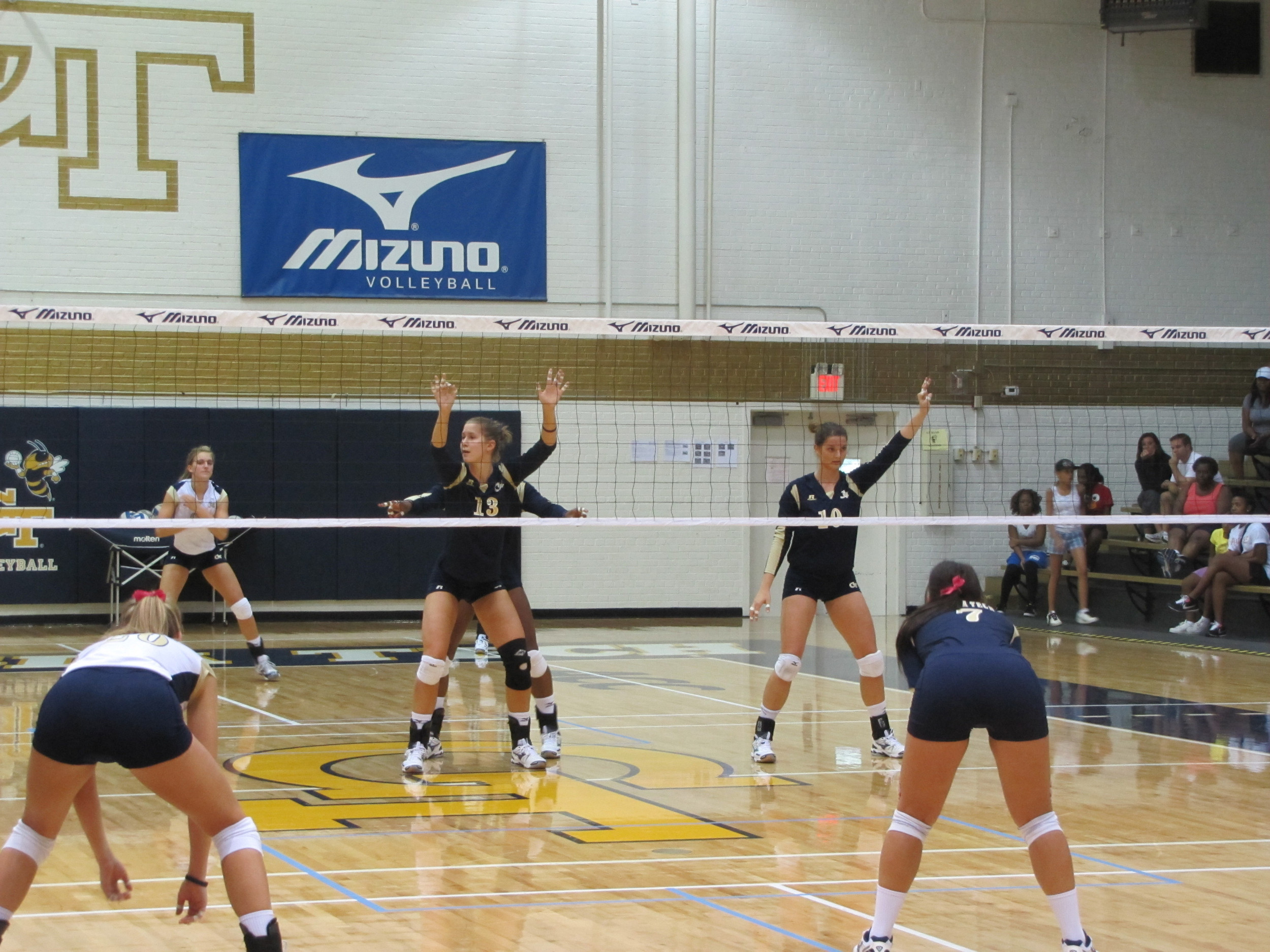 2011 Gold/White Scrimmage and Big Sisters Clinic