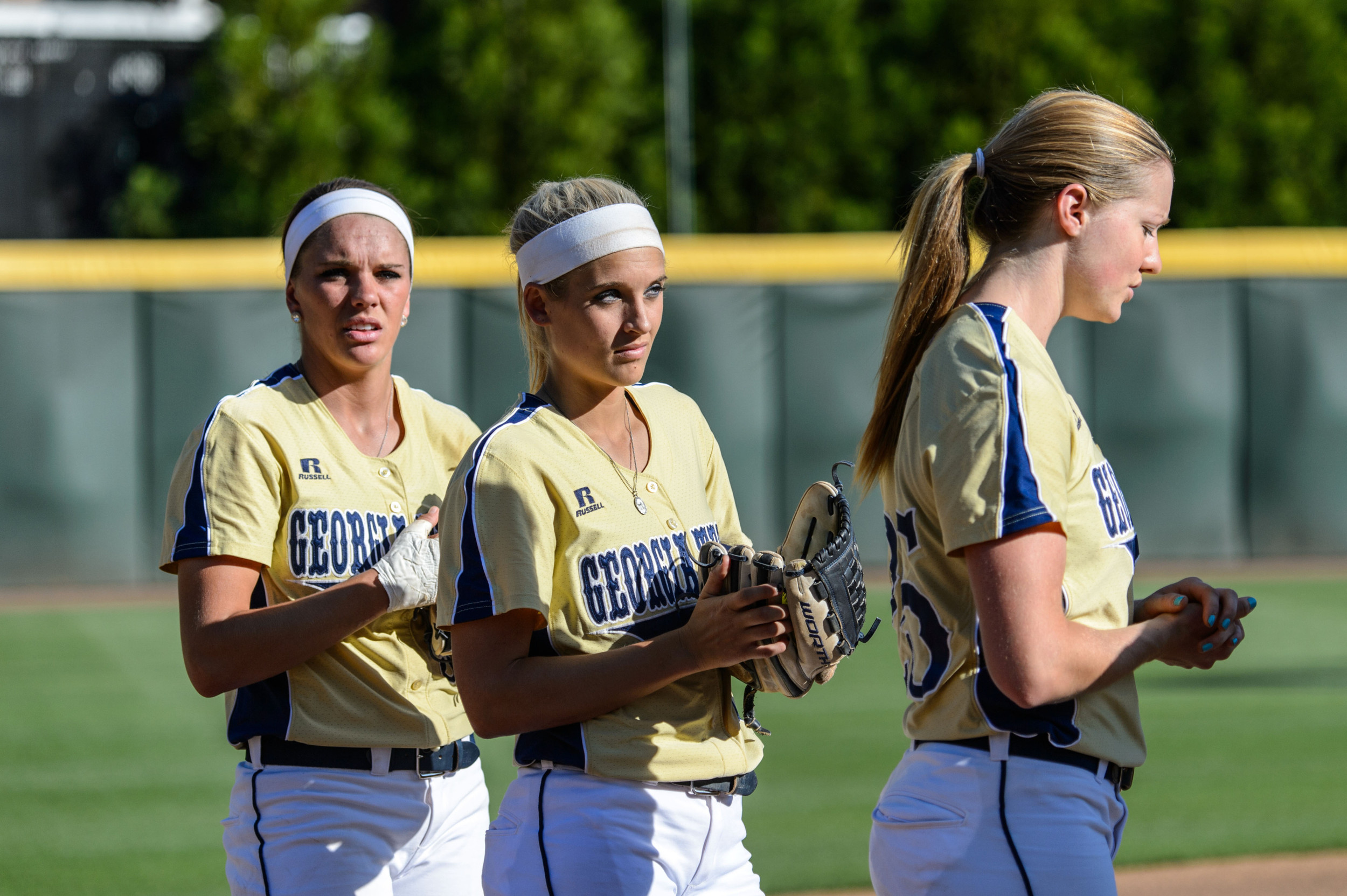 Hayley Downs (1), Alysha Rudnik (25), Ashley Thomas (5)