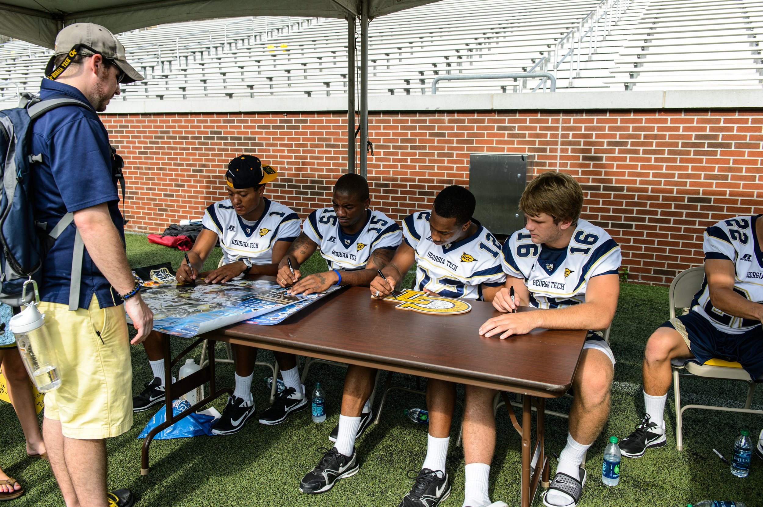 Yellow Jacket Fan Day