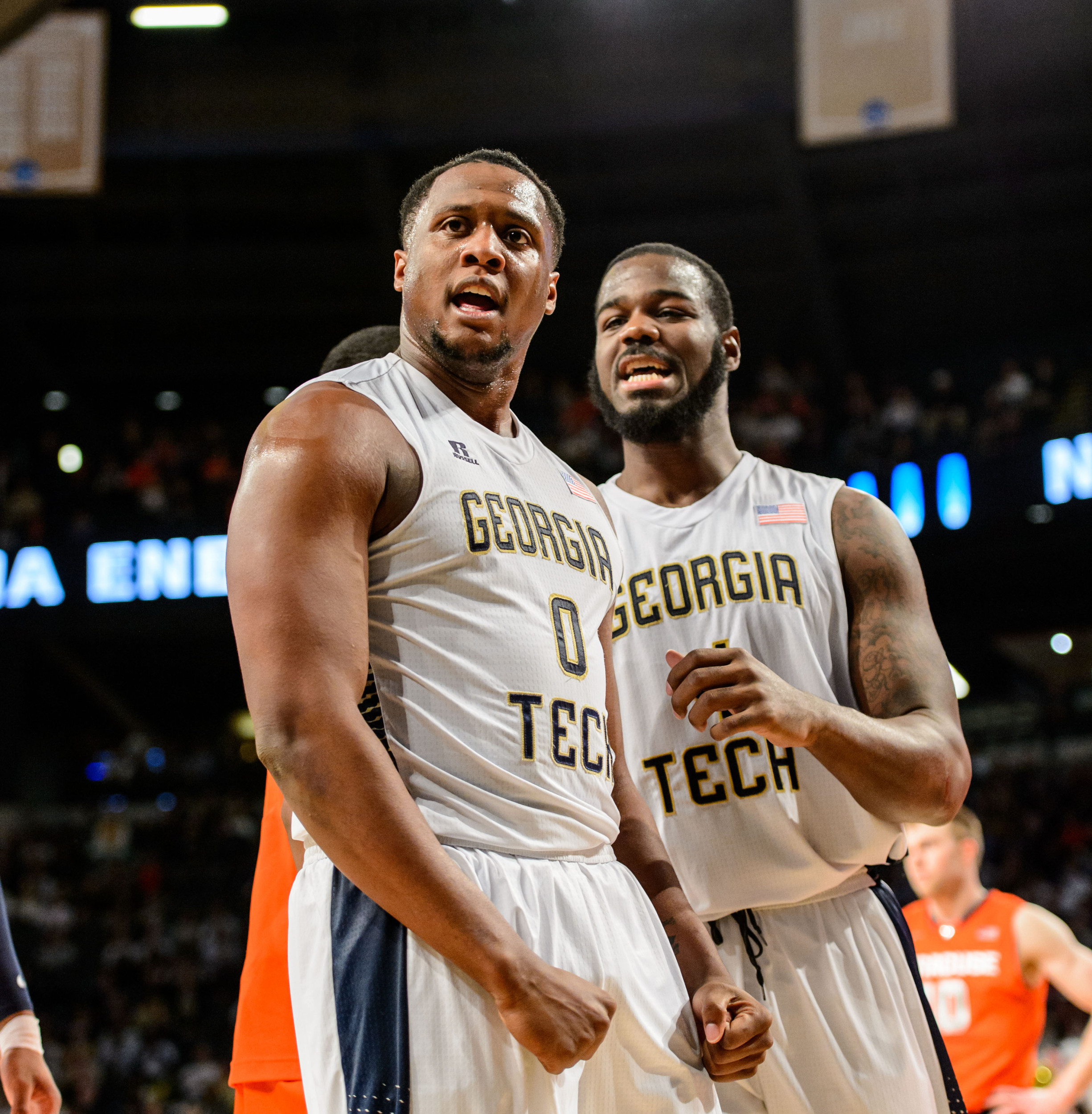 Demarco Cox (4), Charles Mitchell (0)