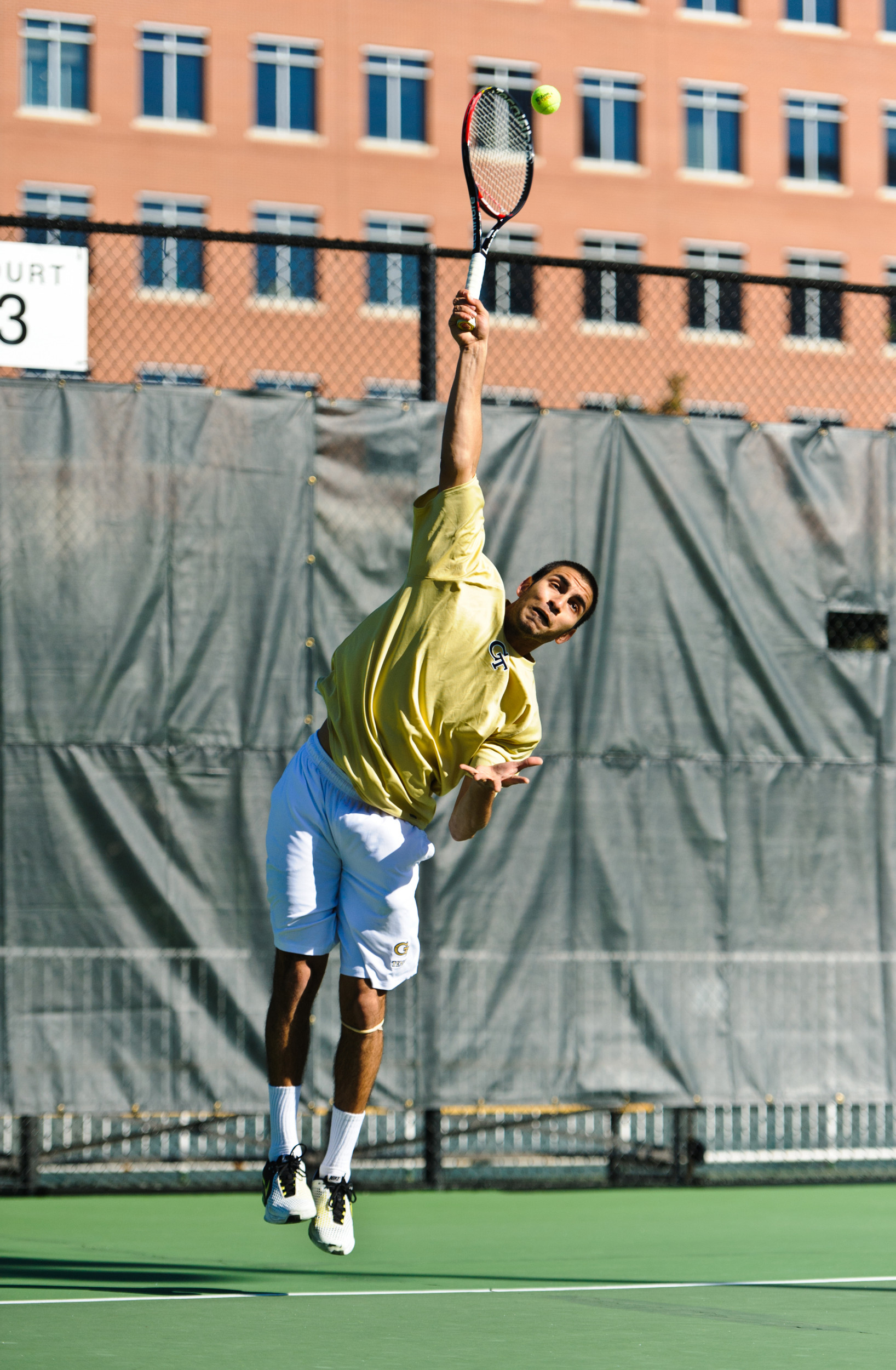 Vikram Hundal freshman tennis player 2011-12