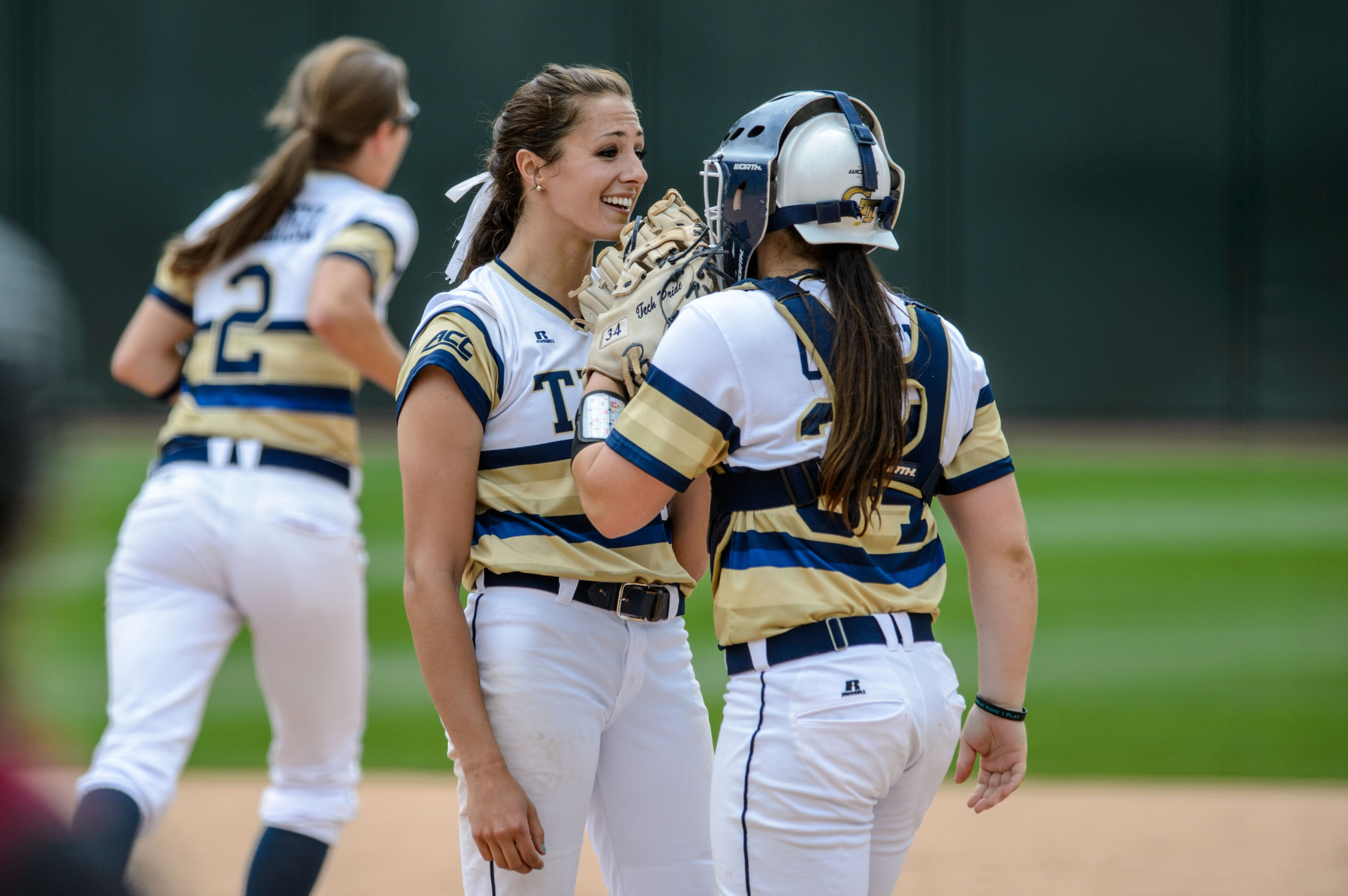Caitlyn Coffey (34), Kylie Kleinschmidt (21)