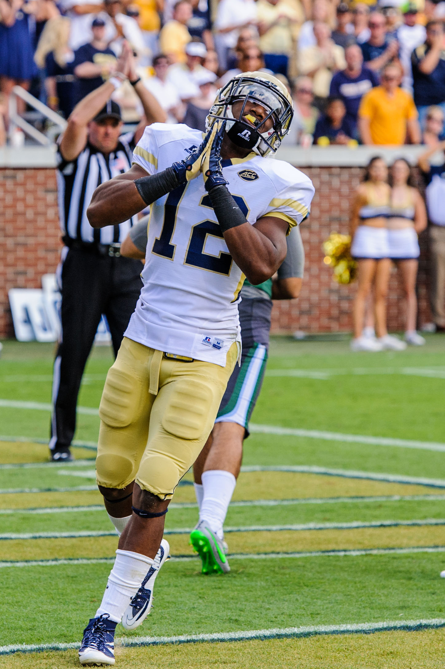 Demond Smith (12)