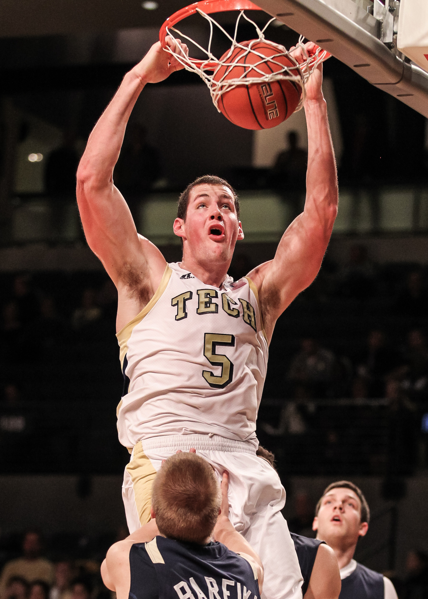 Daniel Miller slams home two of his seven points / GT-Chattanooga 01-02-13 (jerry Pillarelli)