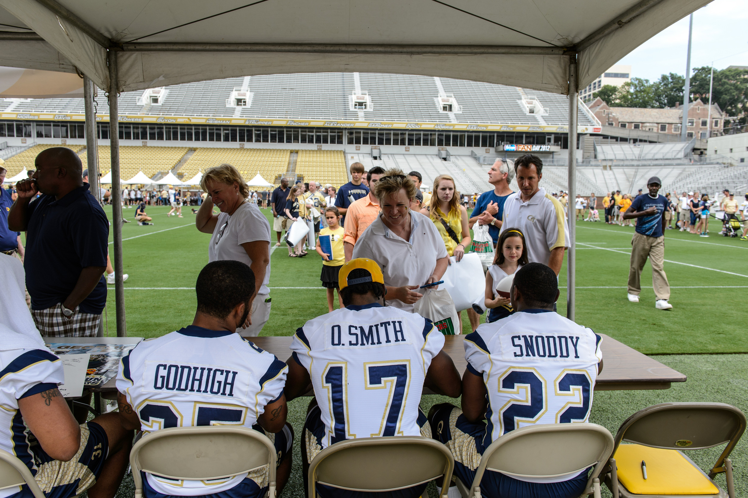 Yellow Jacket Fan Day