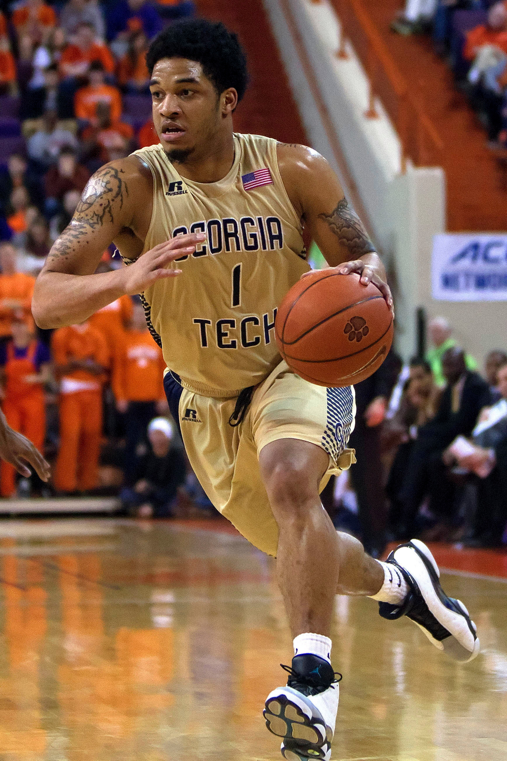 Georgia Tech guard Tadric Jackson (1) drives to the basket during the first half (Joshua S. Kelly-USA TODAY Sports)