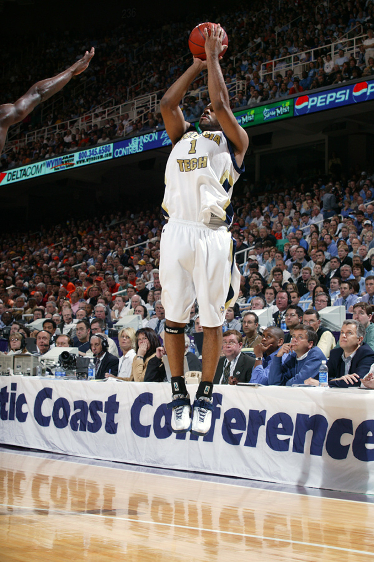 GEORGIA TECH 83 UNC 82

2004 ACC TOURNAMENT, MARCH 2004, GREENSBORO COLISEUM, GREENSBORO, NORTH CAROLINA



PHOTO BY BRUCE L.SCHWARTZMAN

ALL RIGHTS RESERVED