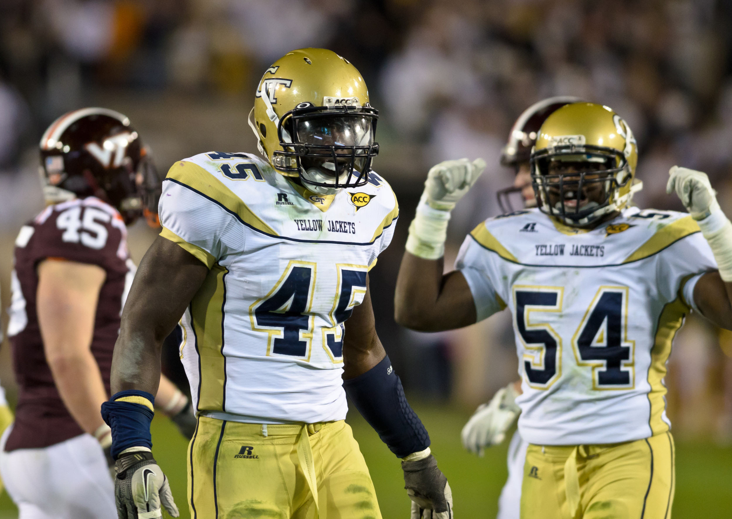 Jeremiah Attaochu (45), Quayshawn Nealy (54)