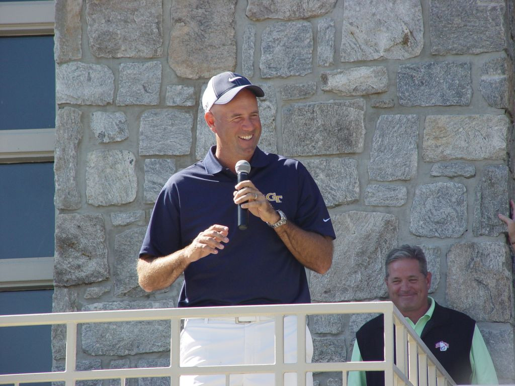 Stewart Cink speaking to the participants at the Ramblin' Wreck Cup 2011 at the Golf Club of Georgia