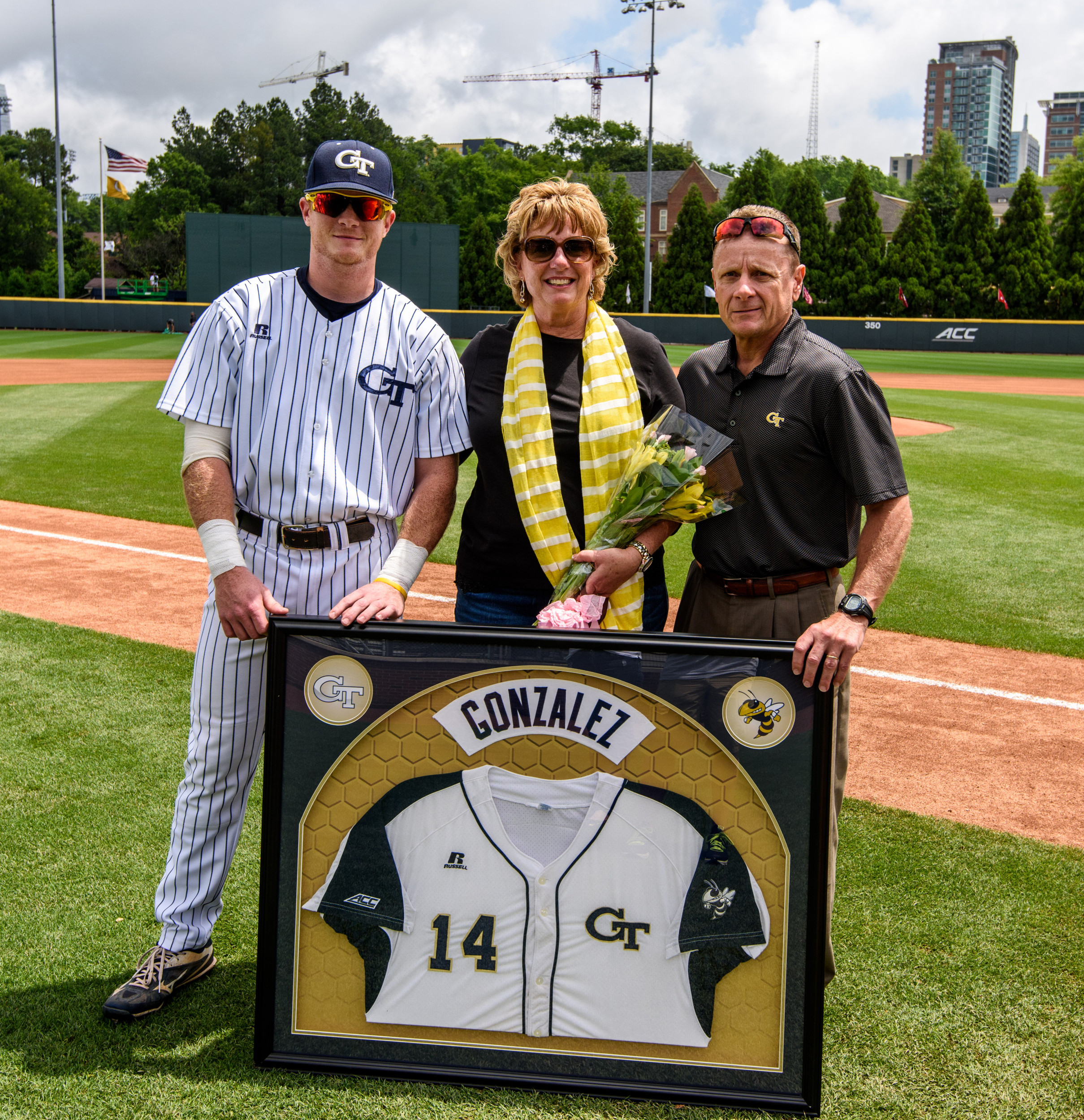 Matt Gonzalez (14) and family