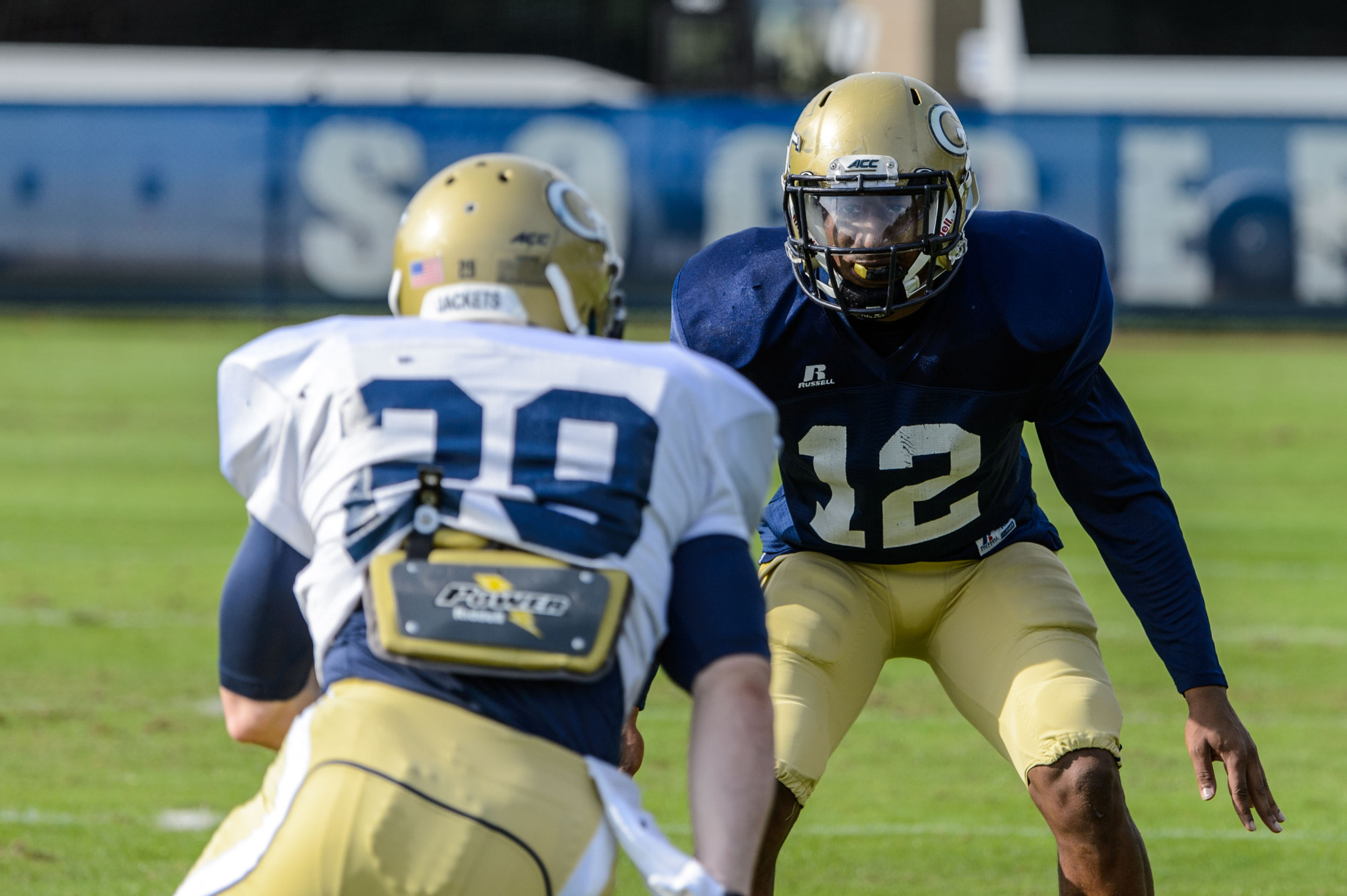 Austin McClellan (29), Demond Smith (12)