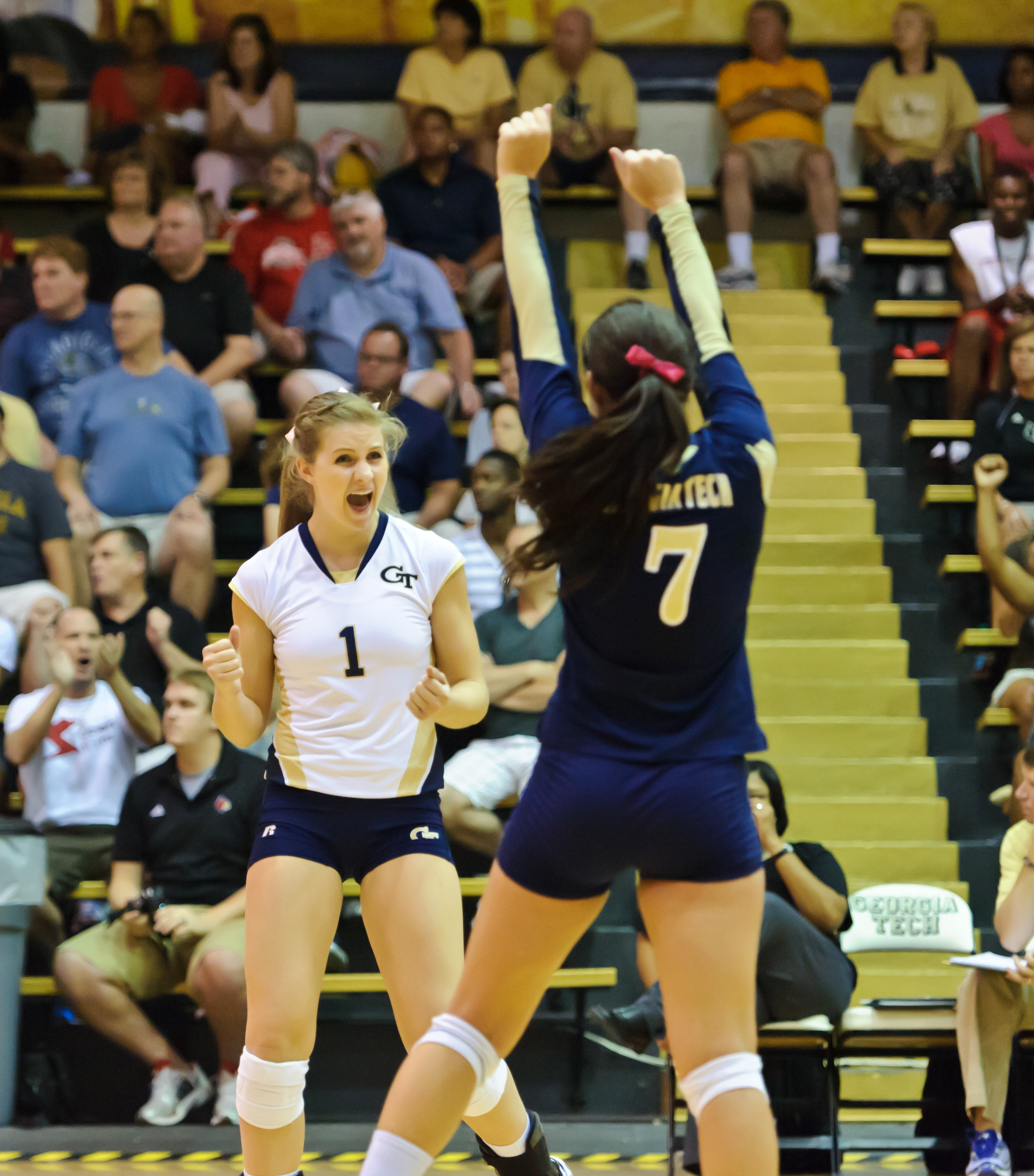 Nicki Meyer (7), Zoey Morton (1)