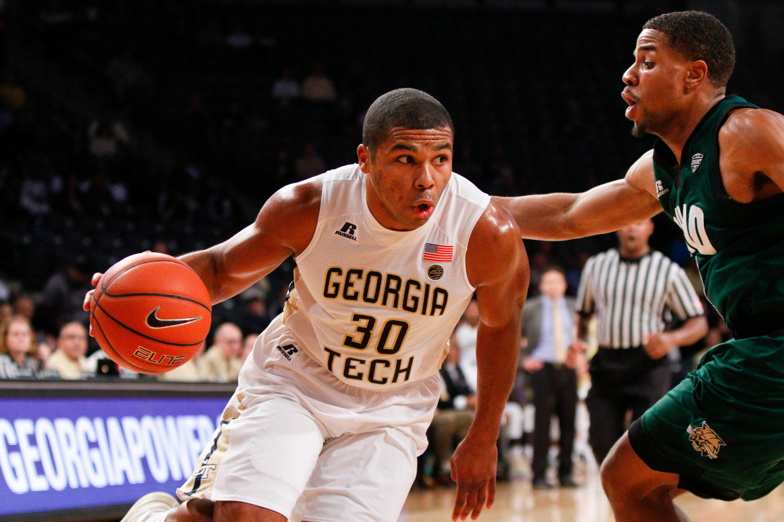 Yellow Jackets guard Corey Heyward (30) drives to the basket. Brett Davis-USA TODAY Sports