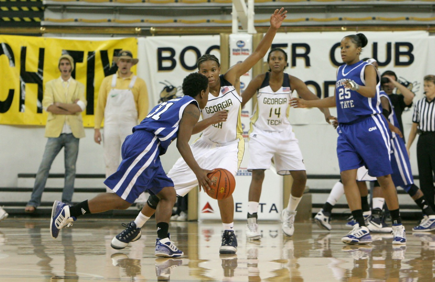 Deja Foster