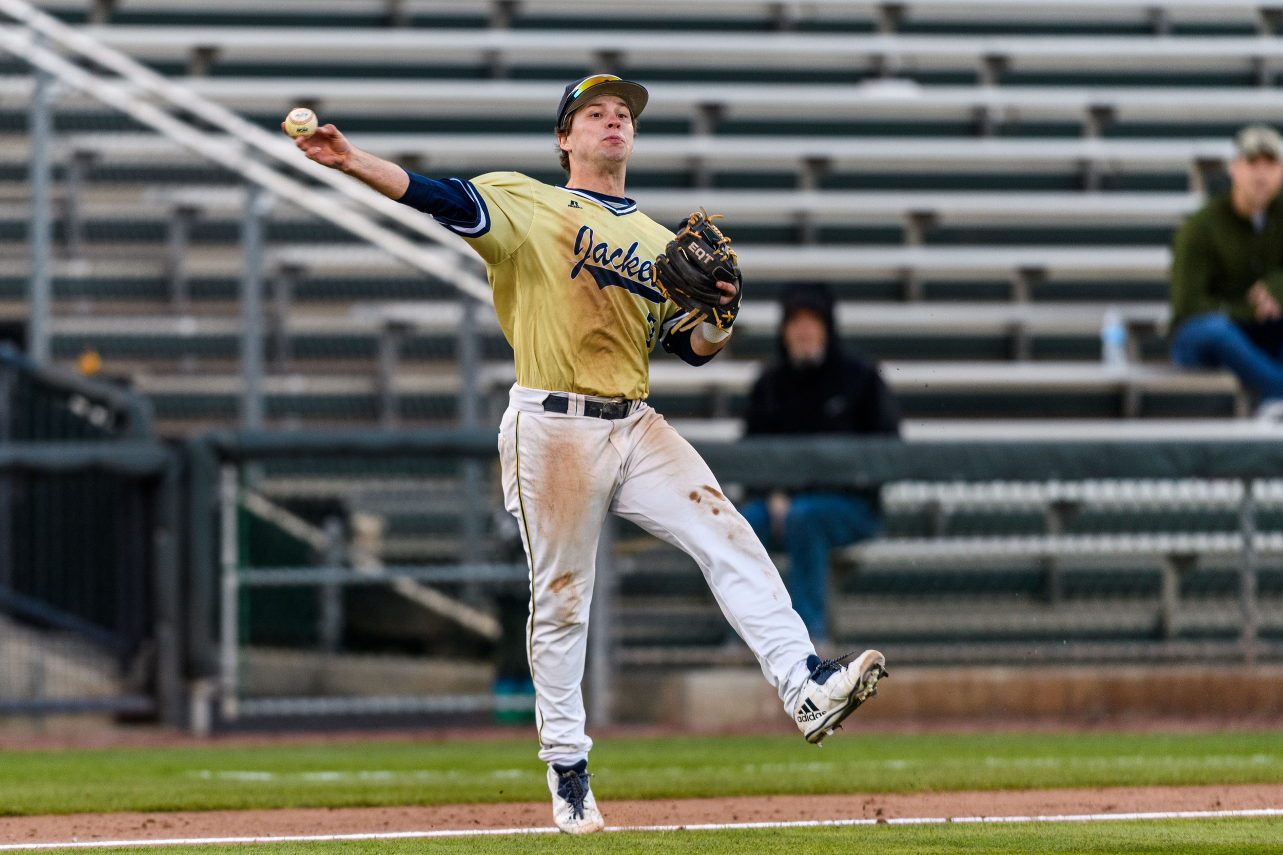Luke Waddell (7)