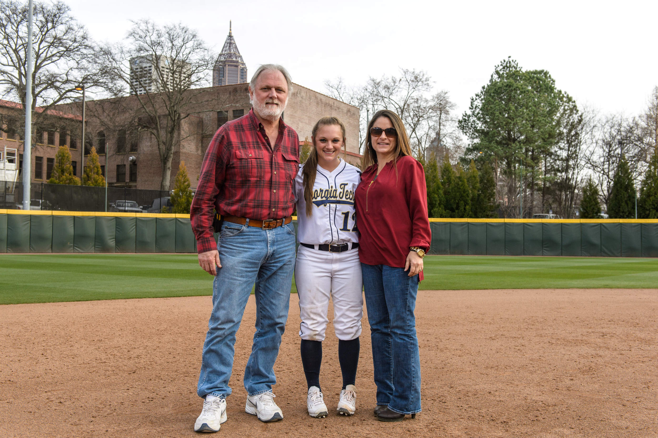 Kaitlin Kates (12) and family