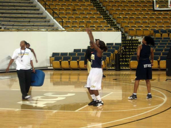 The Yellow Jackets prepare for the 2009 Foreign Tour