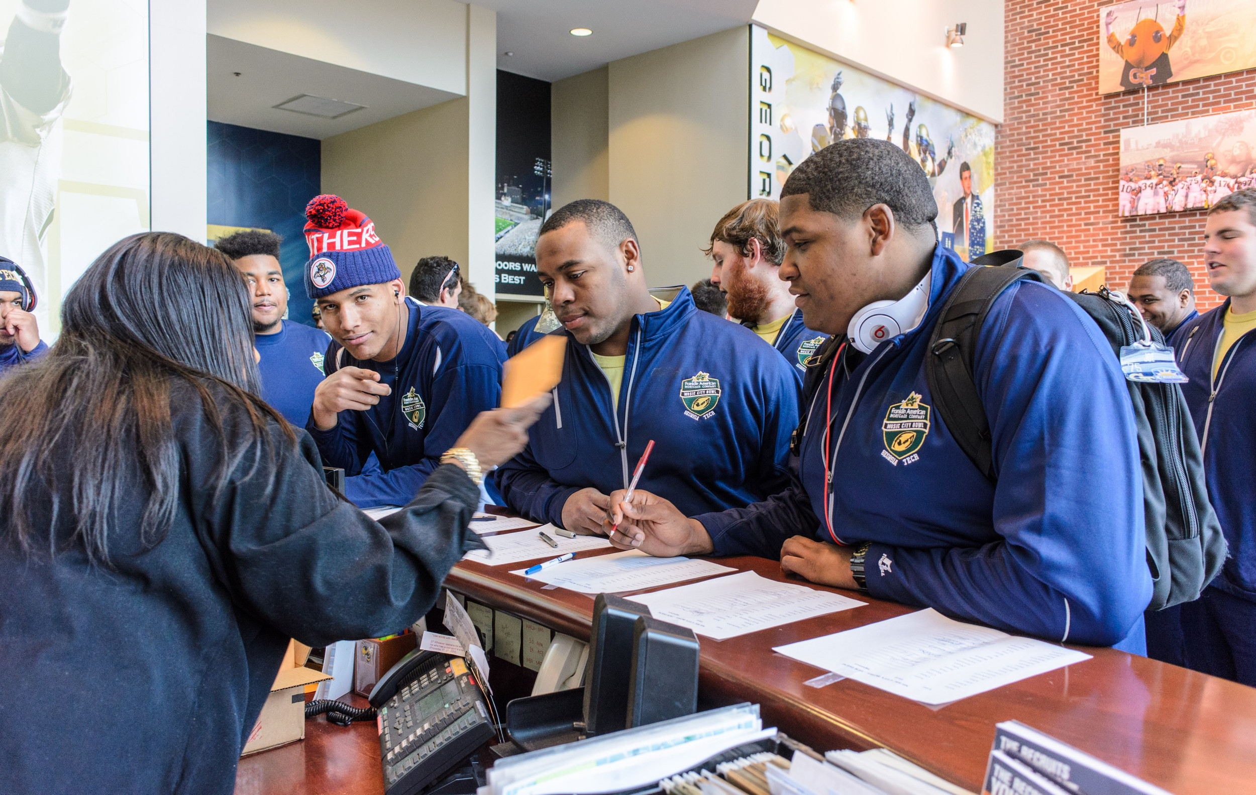 2013 Music City Bowl - Day 1