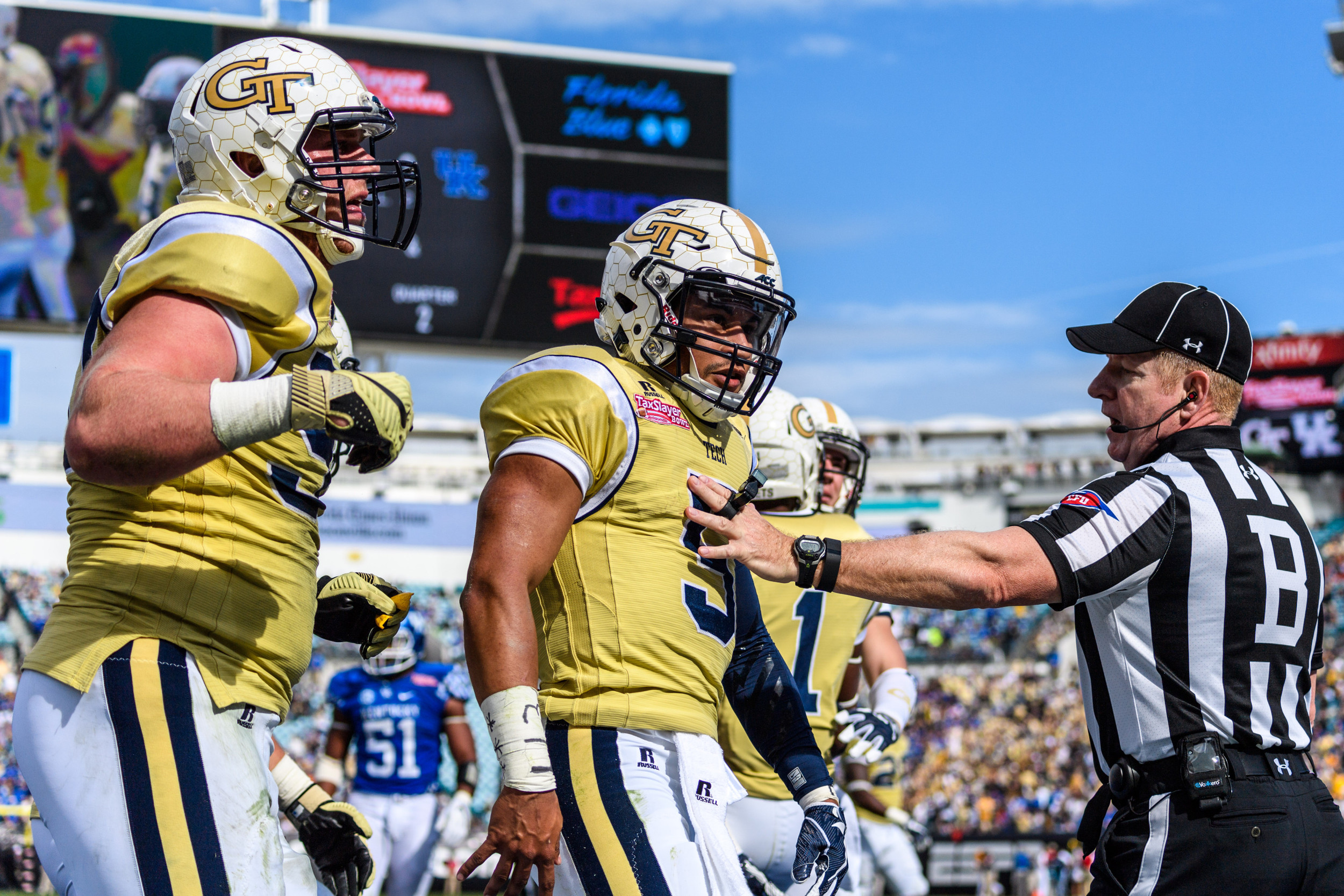 Andrew Marshall (50), Justin Thomas (5)