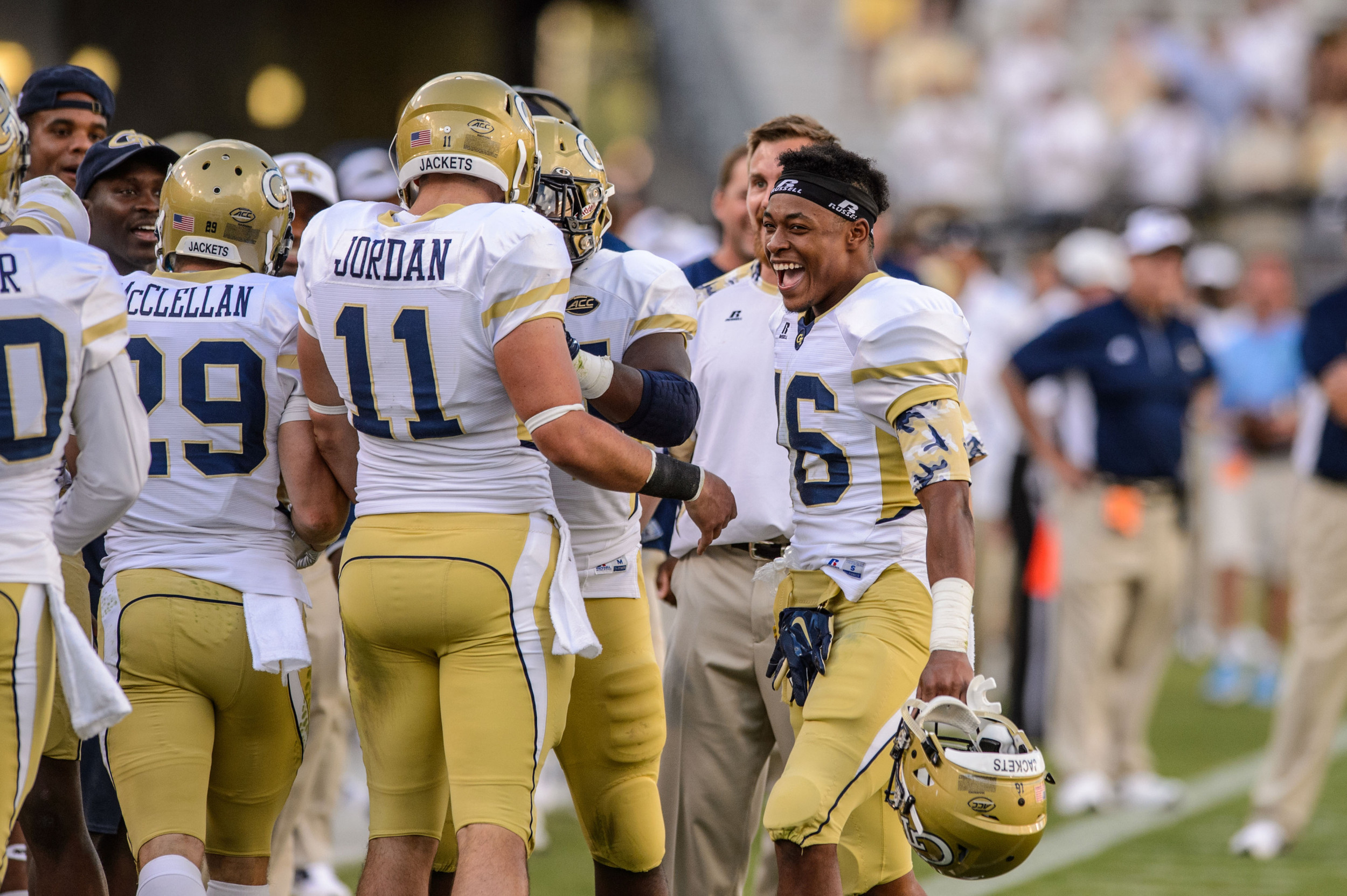Matthew Jordan (11), TaQuon Marshall (16)