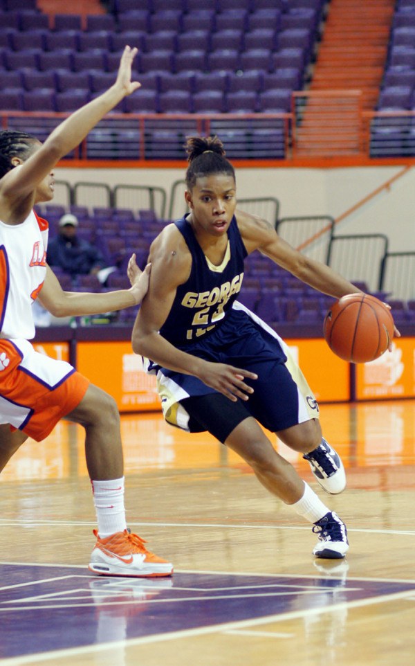 Deja Foster