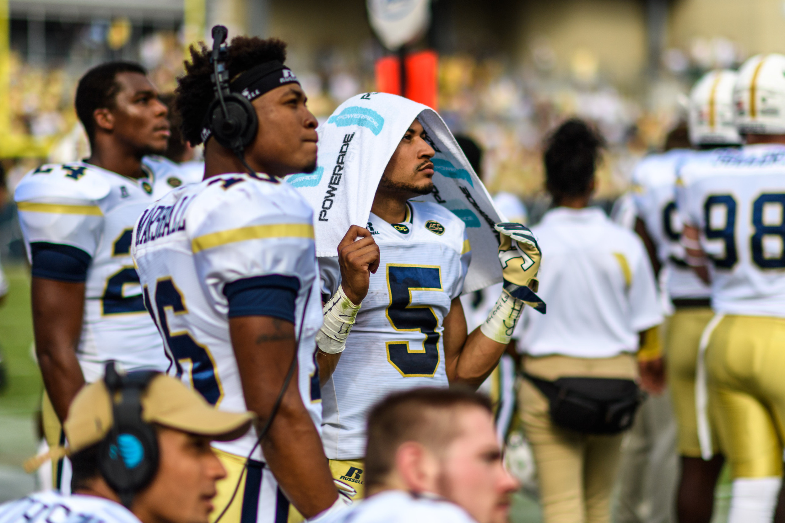 TaQuon Marshall (16), Justin Thomas (5)