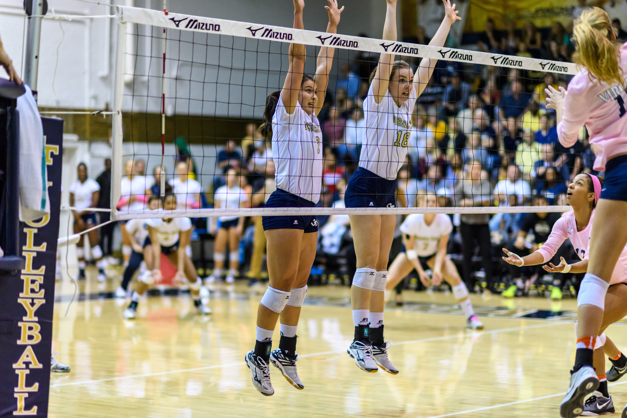 Rebecca Martin (8), Lauren Pitz (18)